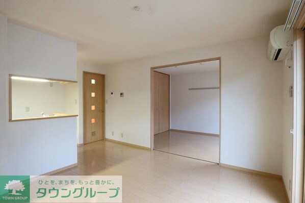 ヴィルヌープ IIIの物件内観写真